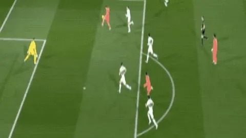 西班牙专家阿韦洛亚谈：消除歧视，西班牙非种族主义国家